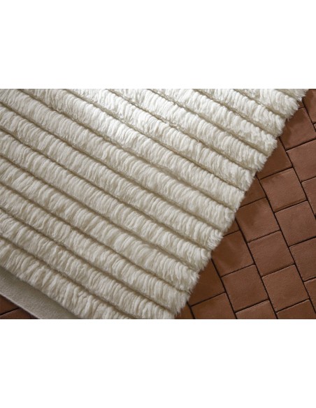 Lines Rug White 205x334 by Gan Rugs
