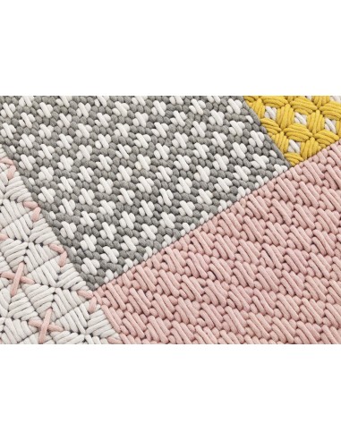 Silai Tappeto Rose 171x258 by Gan Rugs