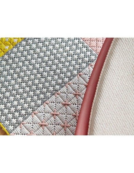 Silai Tappeto Rose 171x258 by Gan Rugs
