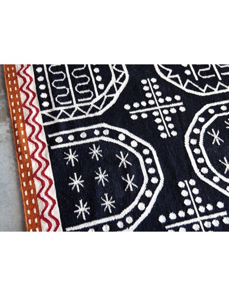 Tasili Rug 200x300 by Gan Rugs