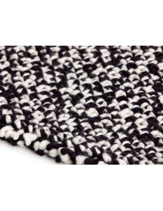 Waan Tappeto Black & White 200x300 by Gan Rugs 2