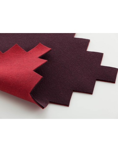 Zig Zag Rug Dark Magenta-Red 85x145 by Gan Rugs