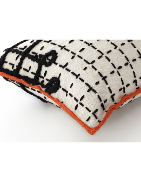 Bandas Cuscino D White 60x40 by Gan Rugs