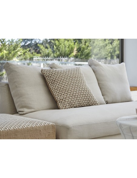 Raw Cushion White 50X50 by Gan Rugs