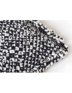 Waan Cuscino Black & White 50x50 by Gan Rugs 2